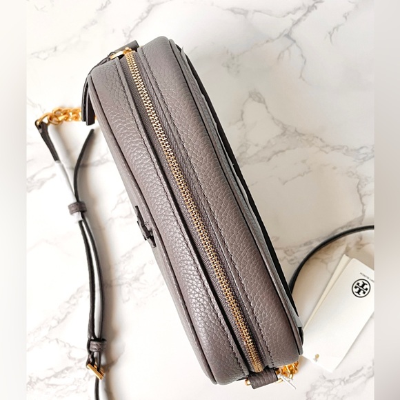 New Tory Burch McGraw Leather Camera Bag Maple - Picture 8 of 9